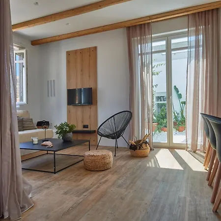 Casa Mardiva Terra * Páros