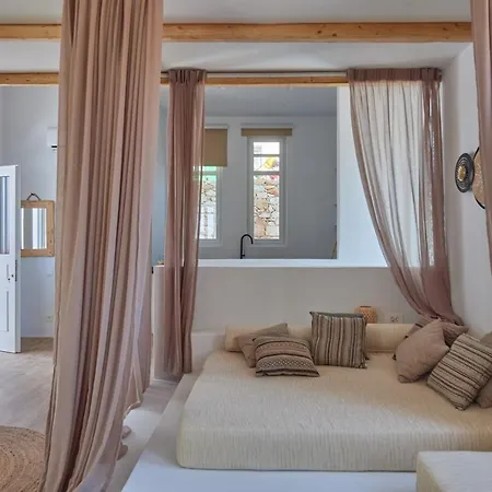 Casa Mardiva Terra アパート ナウサ